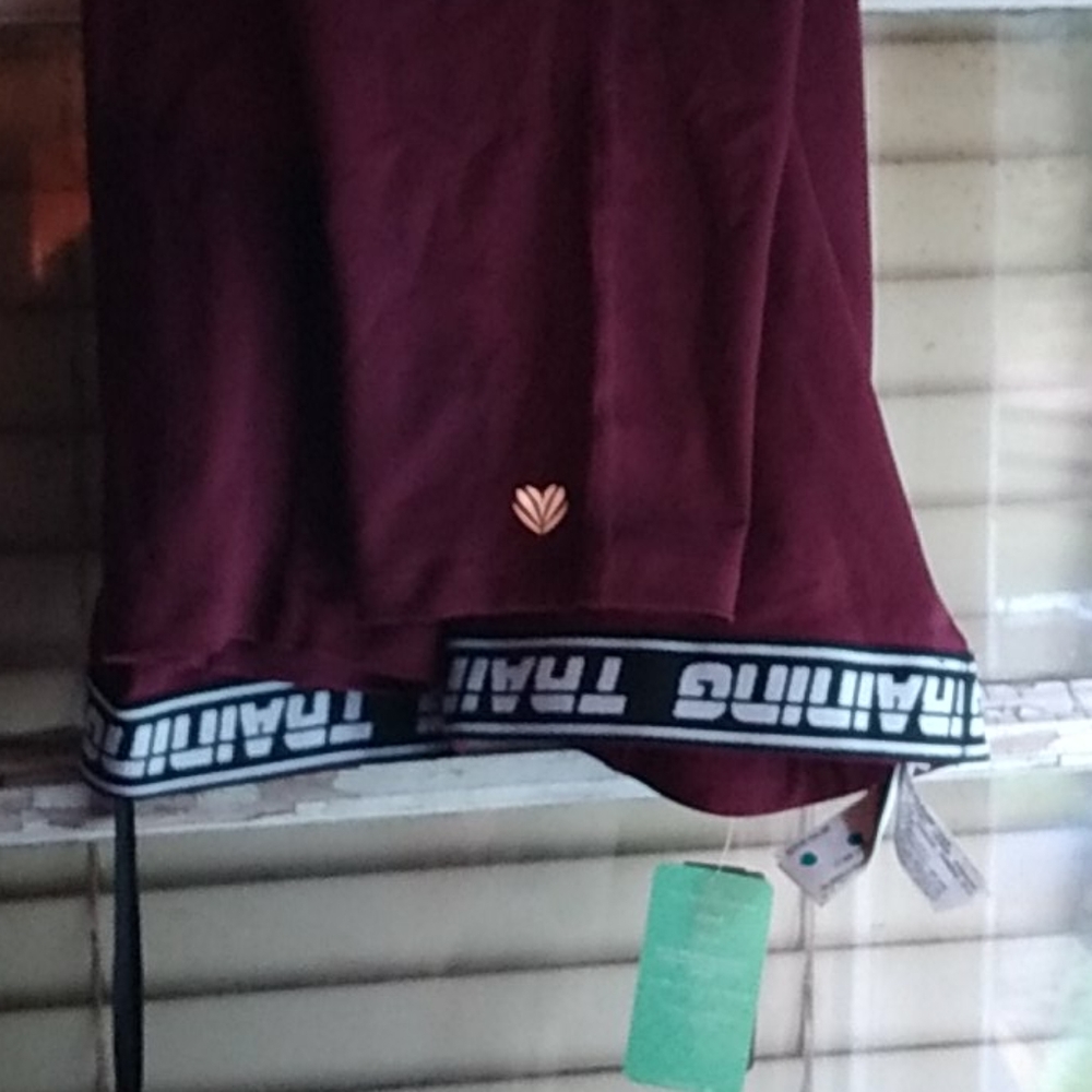Capris - Picture 2 of 2